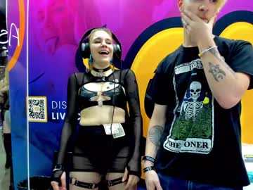 webcam couple rose_carter live cam image #1725582
