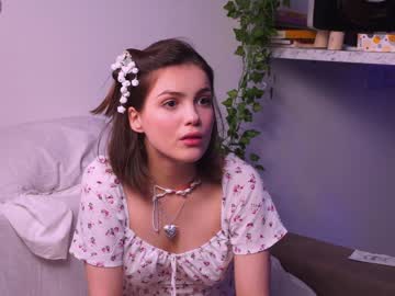 webcam couple emiliacourtney live cam image #6985237