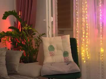 webcam girl sweety_rinushka_ live cam image #6225724