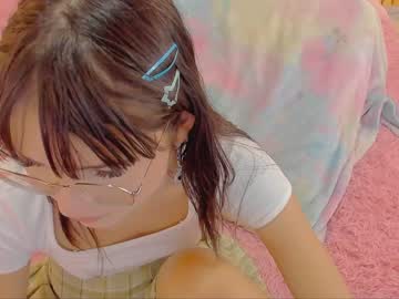webcam girl little_effy18 live cam image #5760110