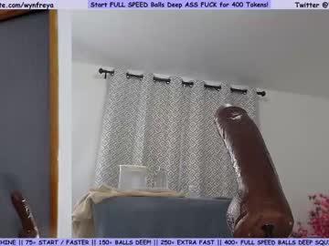webcam girl wynfreya live cam image #3424544