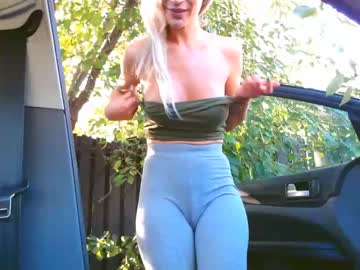 webcam girl yourguiltypassionn live cam image #2878127