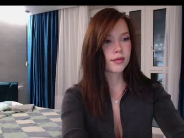 webcam girl bitter_moon live cam image #5898072