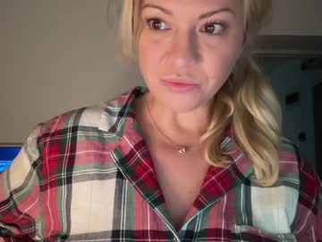 webcam girl kiradivine live cam image #2872976