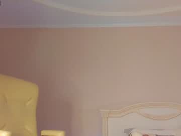 webcam girl leiya_li live cam image #3921291