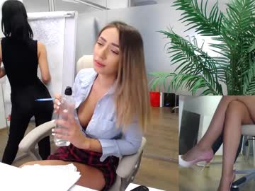 webcam girl babesgowild live cam image #2246220
