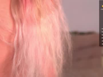 webcam girl kelly_the_horniest live cam image #5153081