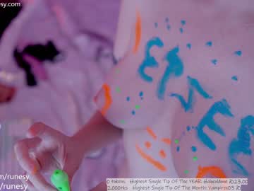 webcam girl runesy live cam image #5367447
