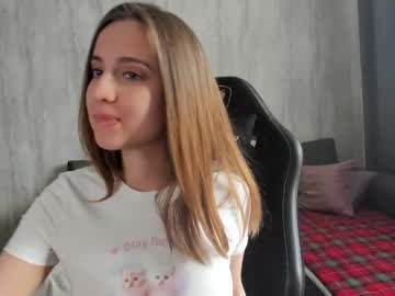 webcam girl kikileen live cam image #7102730