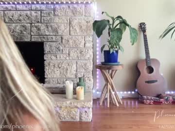 webcam girl phoenix_taylor live cam image #1876127