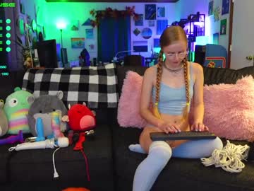 webcam girl emmasky69 live cam image #2988855