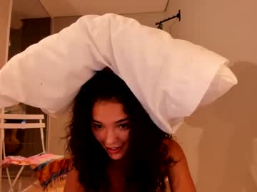 webcam girl makayla77 live cam image #5422189