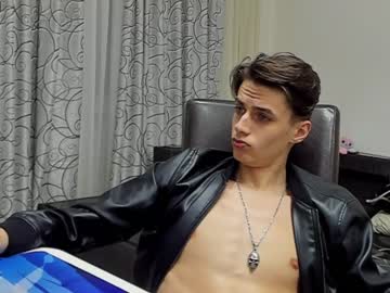 webcam man orlandocolt live cam image #1747291