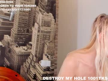 webcam girl cinacramby live cam image #3018363