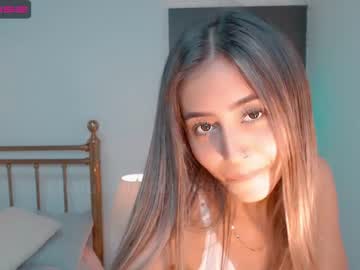 webcam girl gummy_bear7 live cam image #1306747