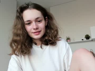 webcam girl mxxnsxsul live cam image #2464334