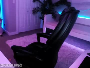 webcam girl oliviaowens live cam image #3801260
