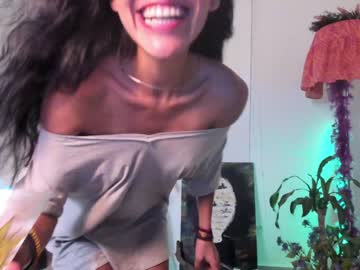 webcam girl makayla77 live cam image #3017701