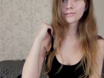 webcam girl alainaestrada live cam image #5569265