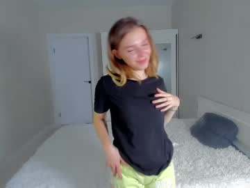 webcam girl streambelle live cam image #5350503