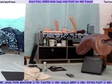 webcam girl wynfreya live cam image #1177688