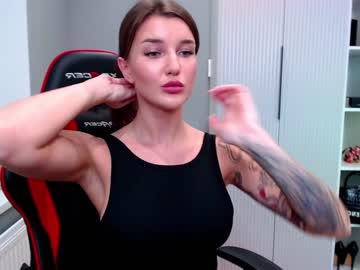 webcam girl marti_lovely live cam image #4084466