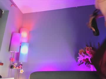 webcam girl littlee33 live cam image #6964363