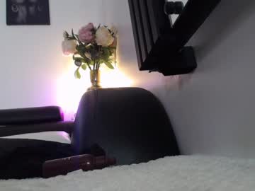 webcam girl marrylouanne live cam image #4406875