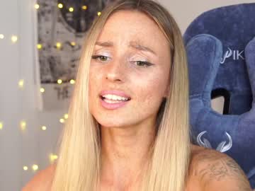 webcam girl artease live cam image #5312164