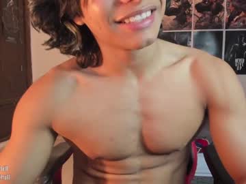 webcam man spideychill live cam image #6996445