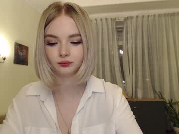 webcam girl yvaine777 live cam image #876935
