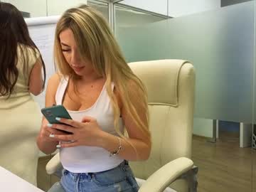 webcam girl babesgowild live cam image #6676336