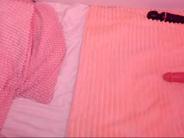 webcam girl aveksmr live cam image #3435007