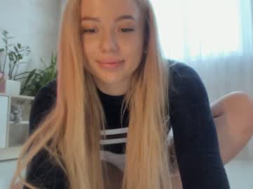 webcam girl meryfoxxx live cam image #3923645