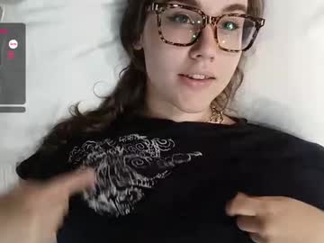 webcam girl mia_boone live cam image #7058362