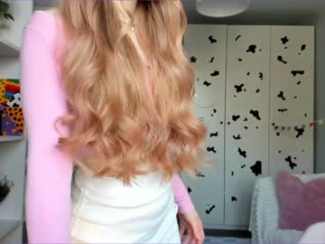 webcam girl thisisamelia live cam image #4231847