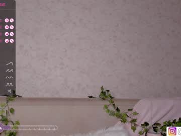 webcam girl bzzzme live cam image #5776161