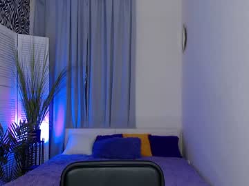 webcam girl littlee_beautyy live cam image #302139