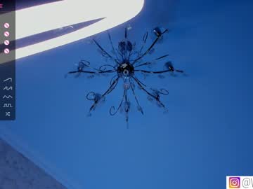 webcam girl bzzzme live cam image #6682639