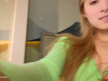 webcam girl milablush live cam image #4061400
