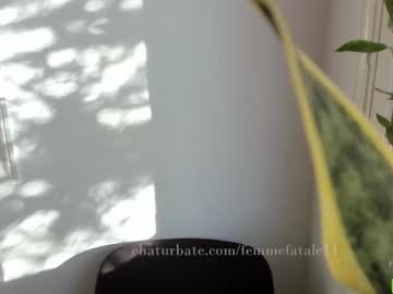 webcam girl femmefatale14 live cam image #4912199