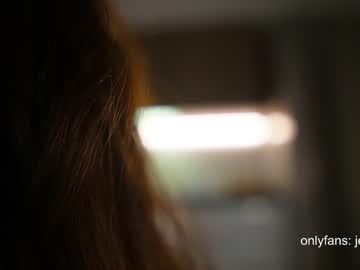 webcam girl therealbonnieclydex live cam image #4299052