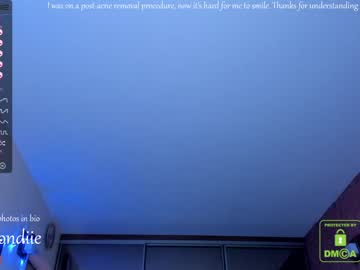 webcam girl bestblondiiecb live cam image #3552401