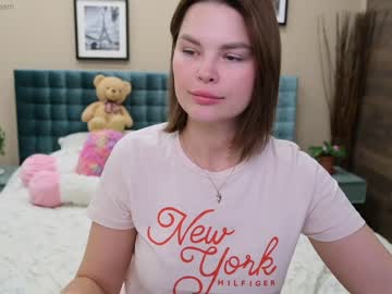webcam girl love_you_to123 live cam image #52271