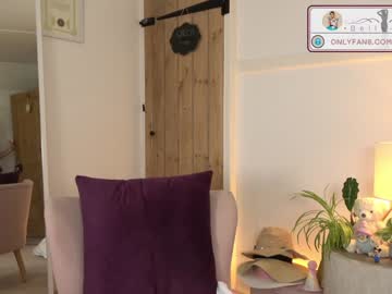 webcam girl belle_jlou live cam image #2600754