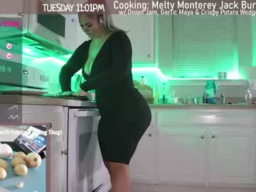 webcam girl milavalentinax live cam image #3434423