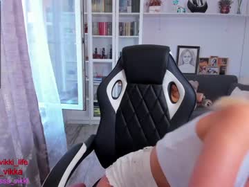 webcam girl misss_vikki live cam image #2033091