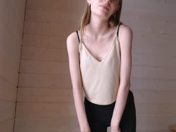 webcam girl princess__aurora live cam image #3751867
