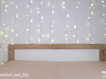 webcam girl hot_wet_lilly live cam image #2420348