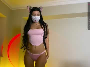 webcam girl maksin_cb live cam image #338458